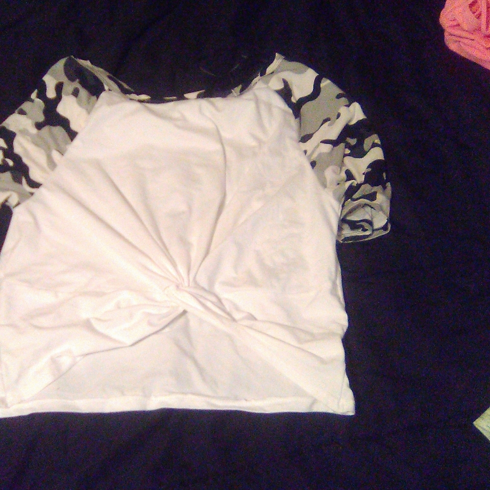 Camo mid crop-top